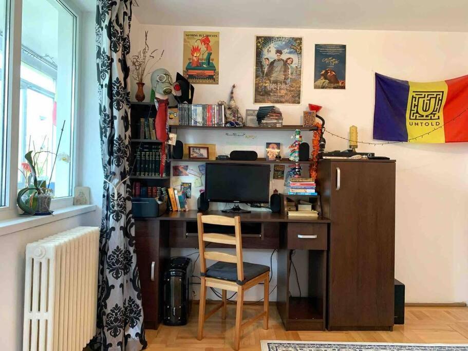 Central Apartment Muncii Area Netflix Bukarest Kültér fotó