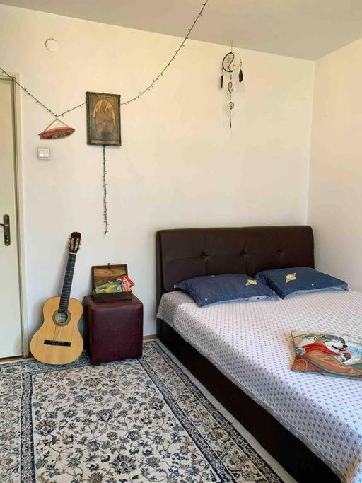 Central Apartment Muncii Area Netflix Bukarest Kültér fotó